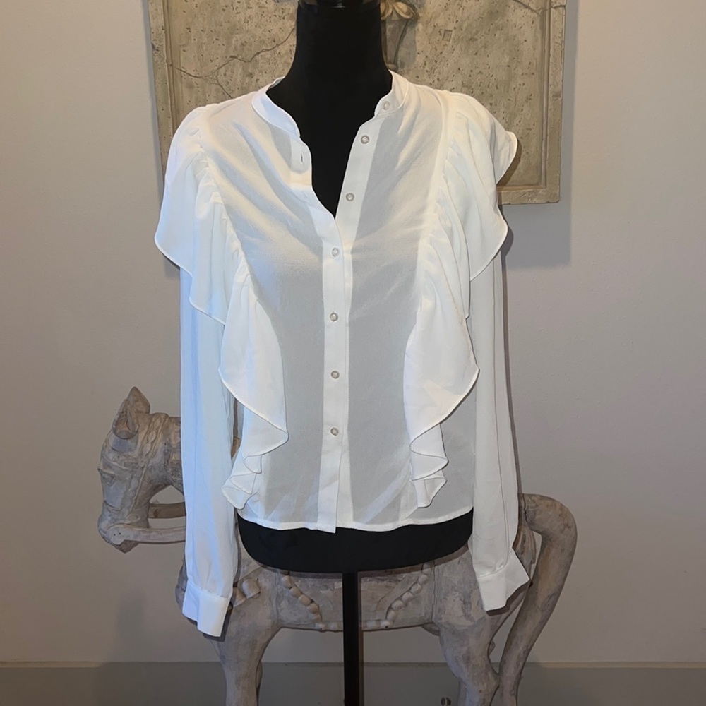 Ruche white ruffle top Sz M buttoned down long‎ sleeves polyester